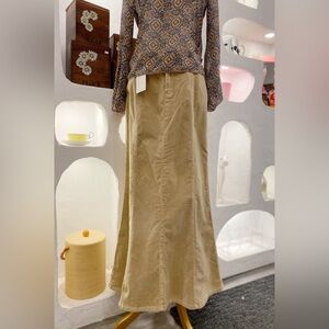 Vintage Y2K Long Tan Brown Corduroy Skirt by Reitmans